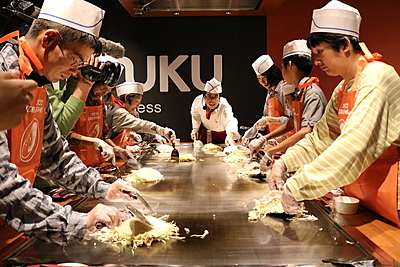 體驗製作廣島代表性的美食「廣島燒」!
