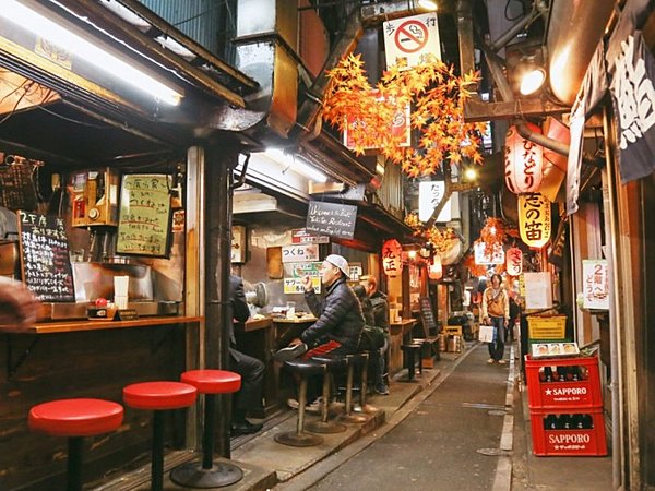 新宿黃金街美食之旅