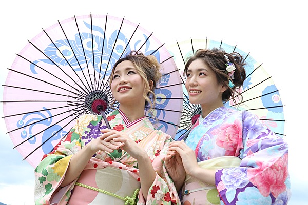 【金澤兼六園店‗女性限定】金澤和服體驗!可挑選標準方案・附美髮造型