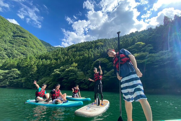 【奧多摩白丸湖】經驗豐富的導遊隨行超放心！SUP直立板體驗之旅