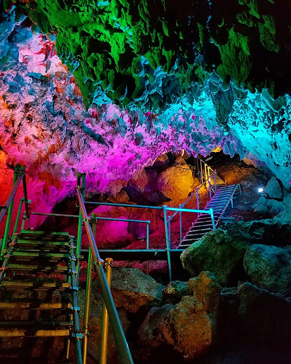 CAVE OKINAWA輕鬆探索神秘的鐘乳石洞!