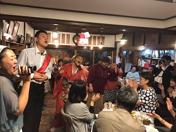 在當地亦造成盛況 於古民宅咖啡廳愜意享用文化交流下的特別晚餐