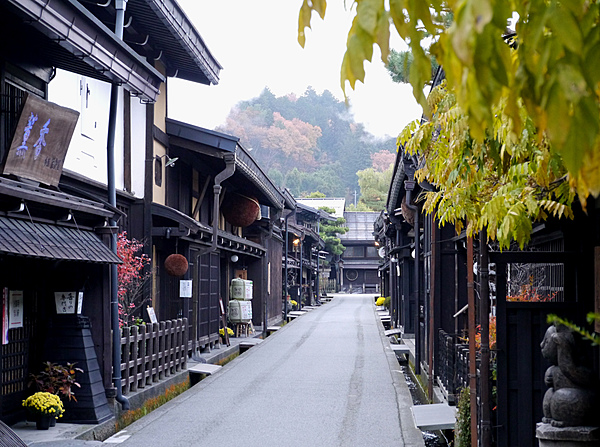「體驗珍貴的非日常時光!」
―世界遺產白川鄉、五箇山、飛驒高山單程一日遊巴士之旅―